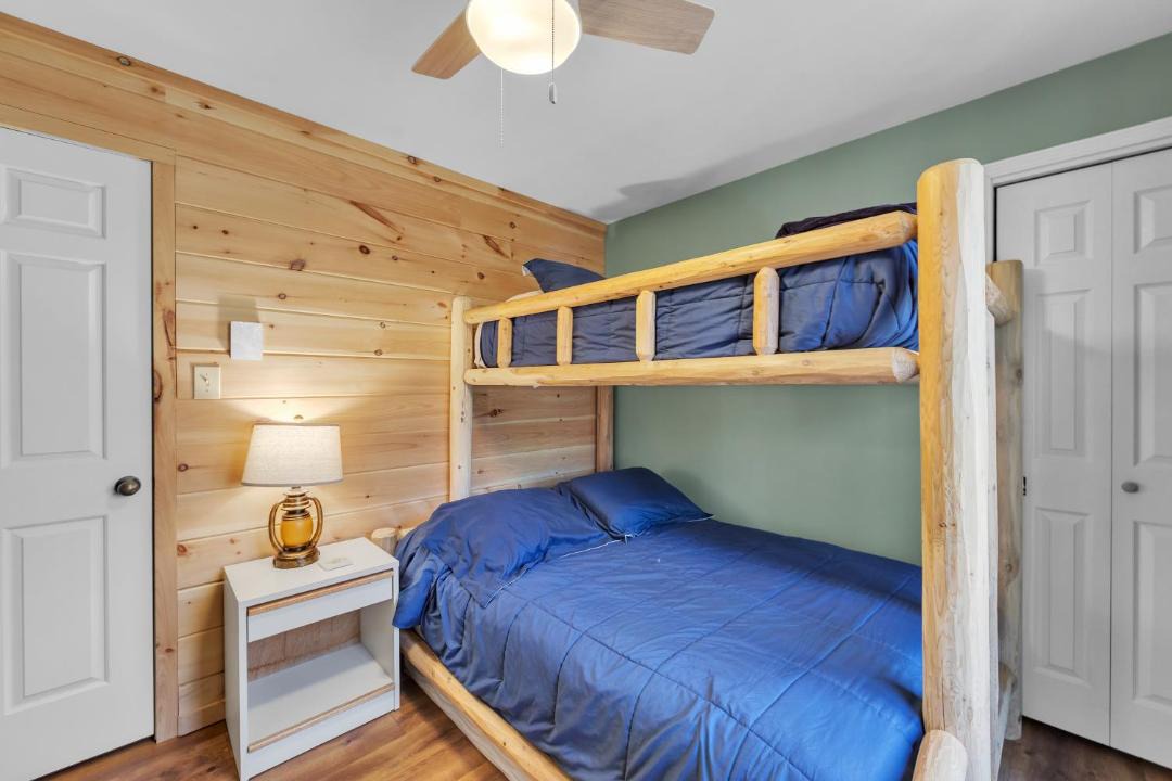 Photo of Bedroom in North Creek