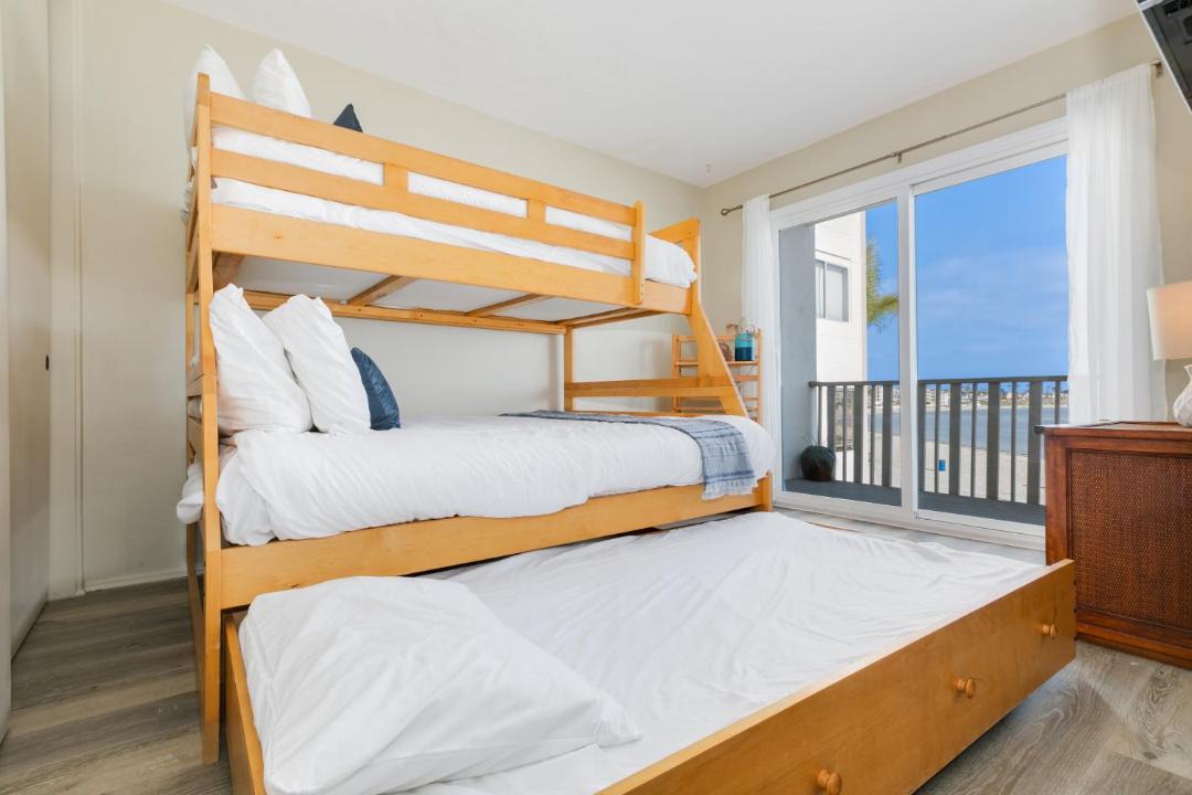 Photo of Bedroom in Crown Point