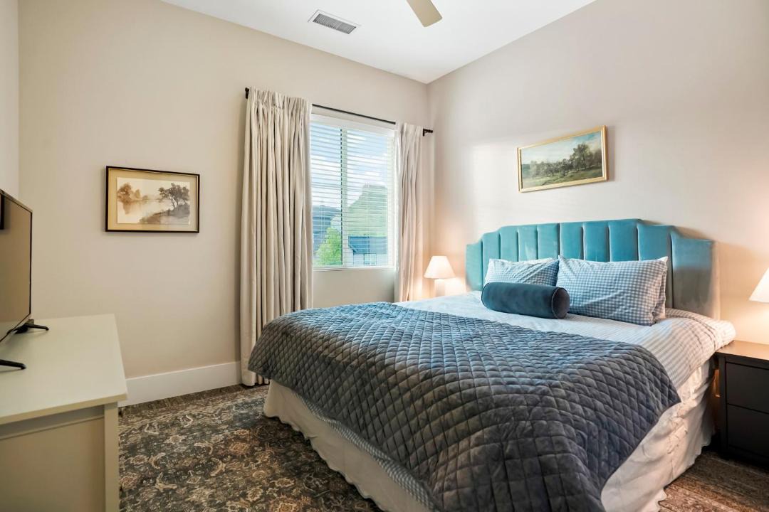 Photo of Bedroom in Golden