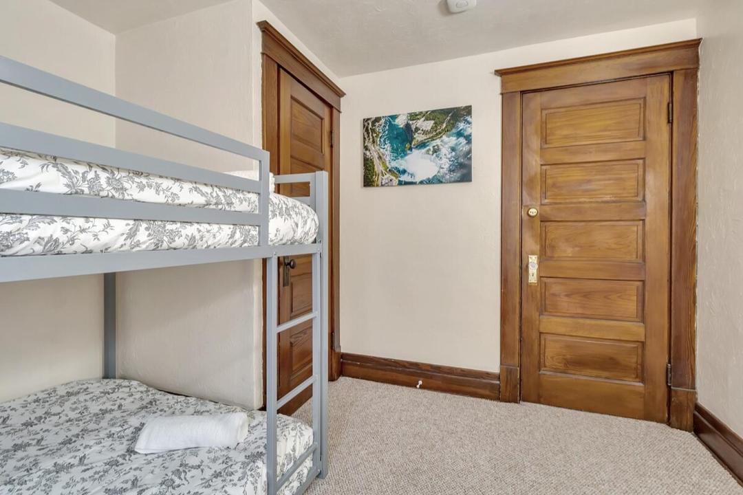 Photo of Bedroom in Niagara Falls