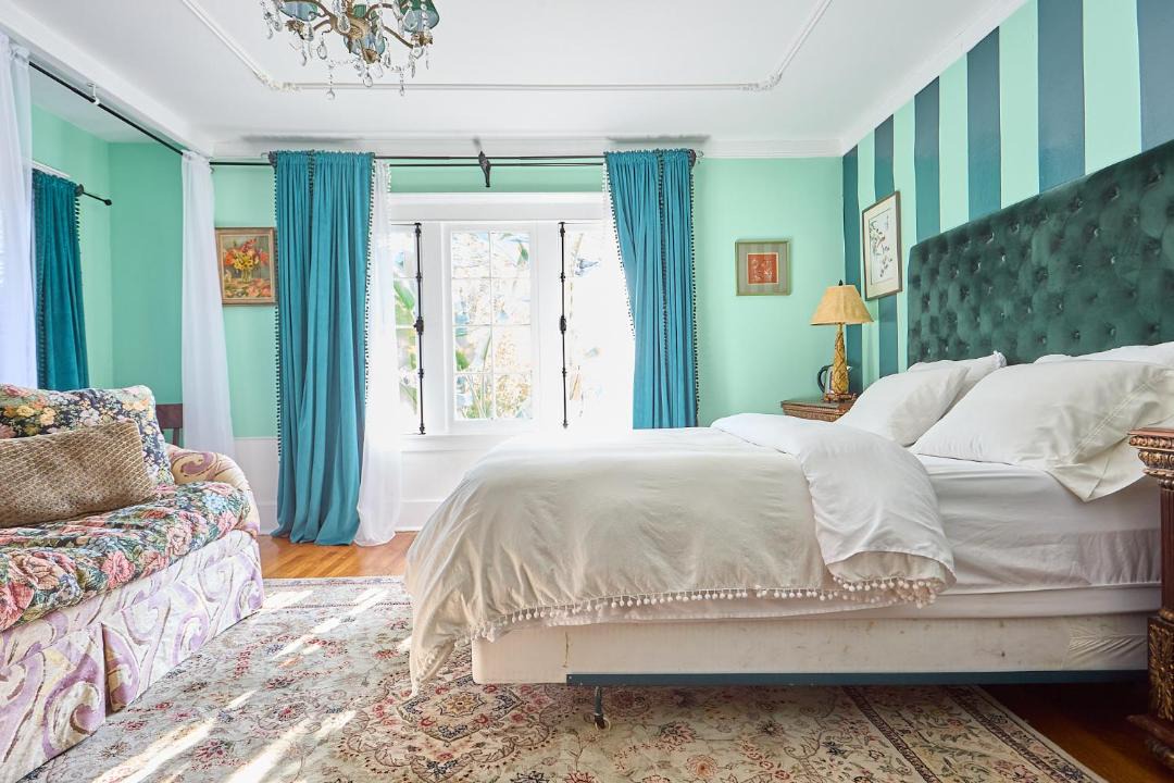 Photo of Bedroom in Hollywood
