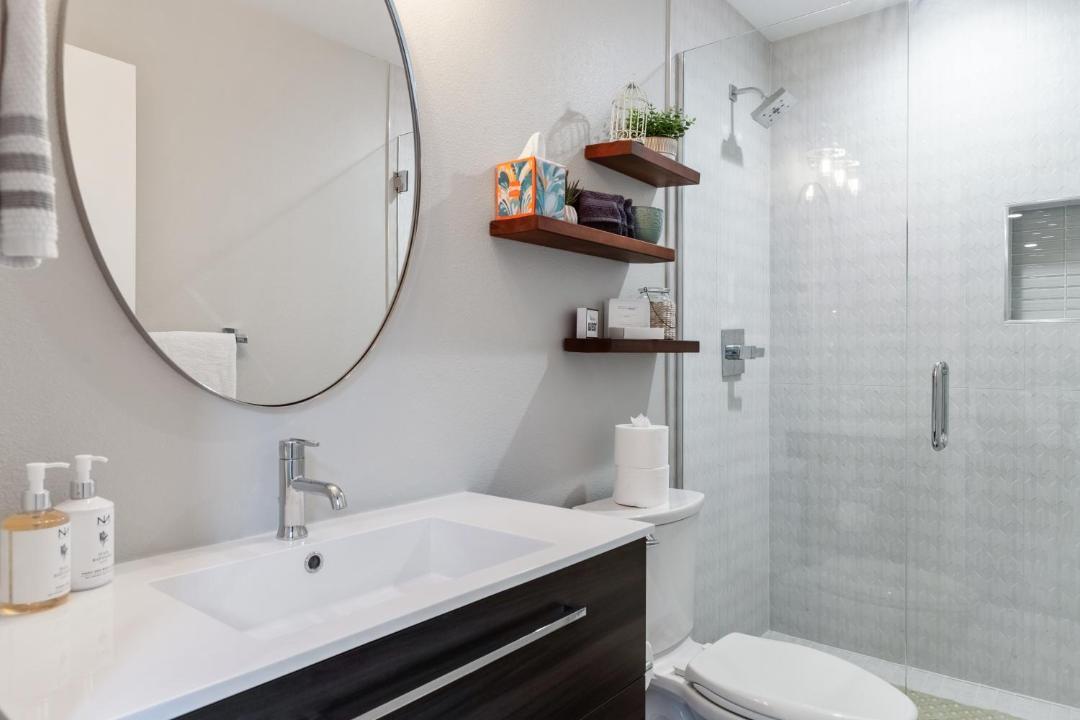 Photo of Bathroom in Sunnyside