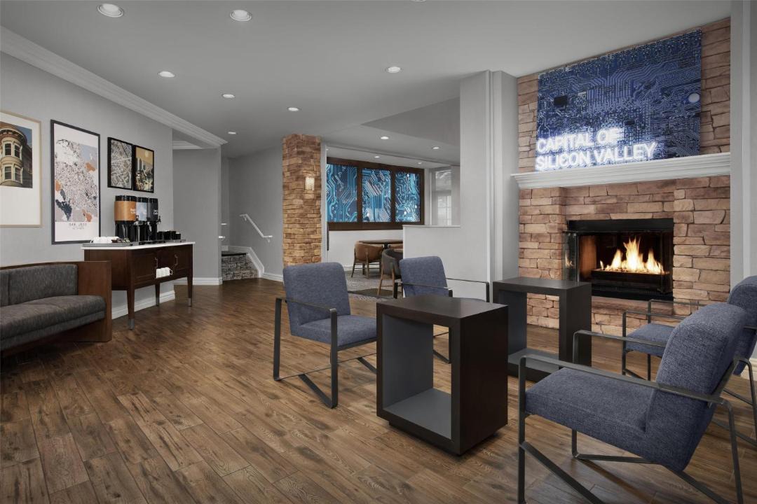 Photo of Livingroom in North San Jose
