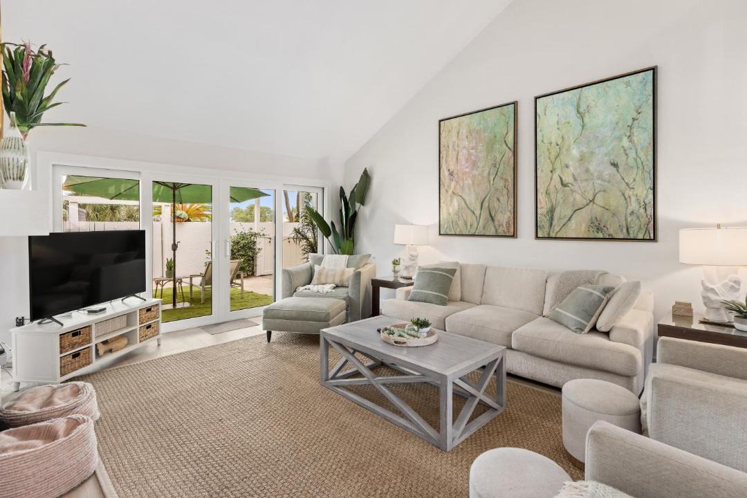 Photo of Livingroom in Miramar Beach