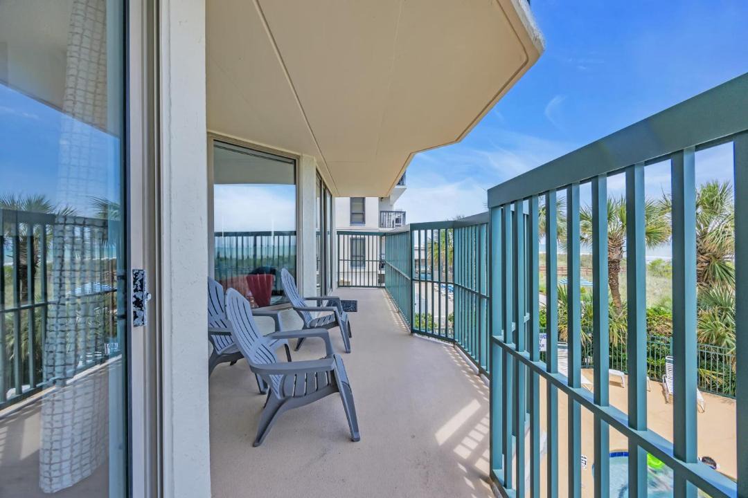 Photo of Patio Balcony in Windy Hill