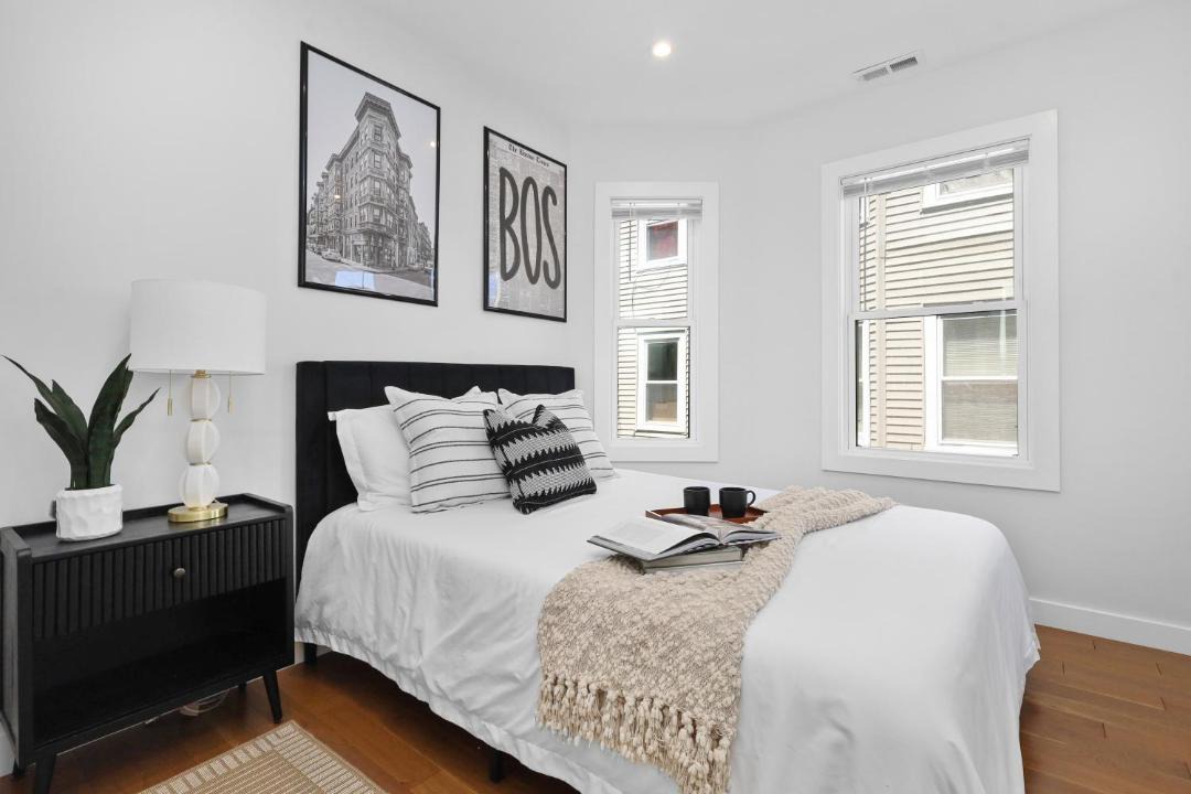 Photo of Bedroom in East Somerville