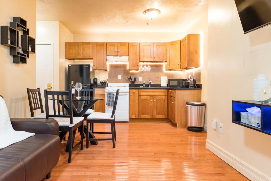 Photo of Kitchen in Theatre District