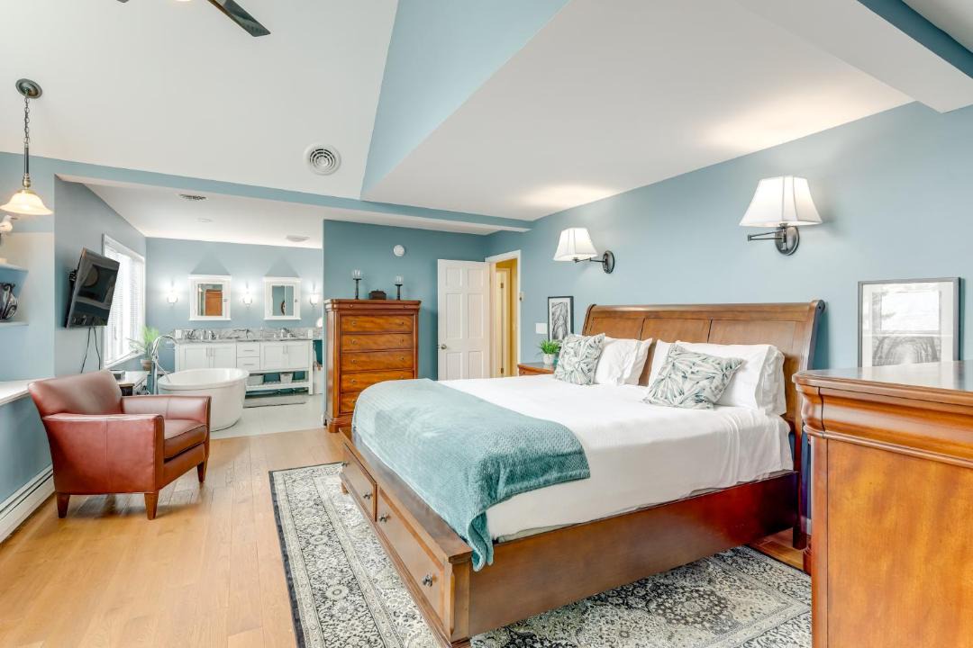 Photo of Bedroom in Lake George
