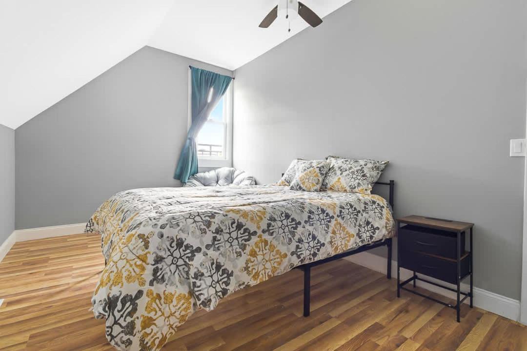 Photo of Bedroom in Niagara Falls