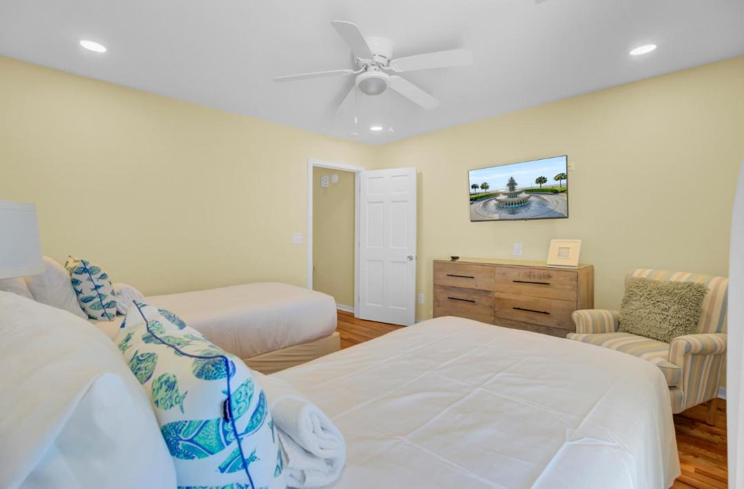 Photo of Bedroom in Twin Oaks