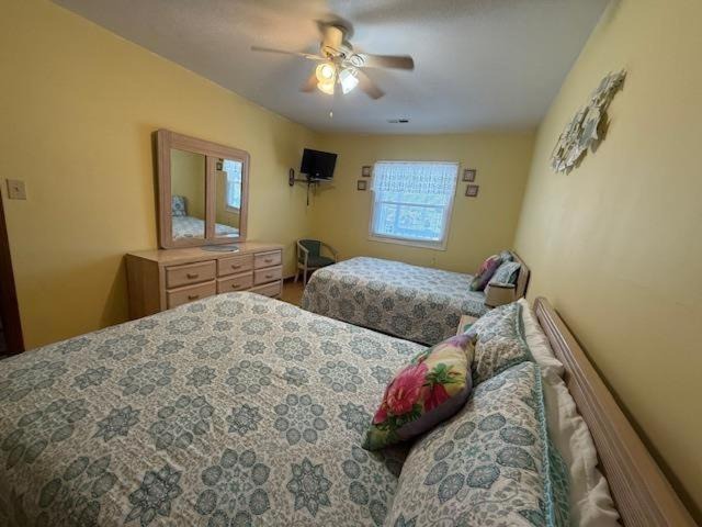 Photo of Bedroom in Surfside Beach
