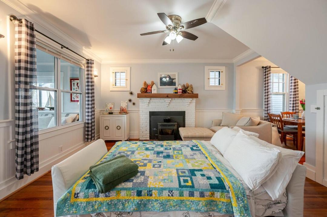 Photo of Bedroom in North Beach