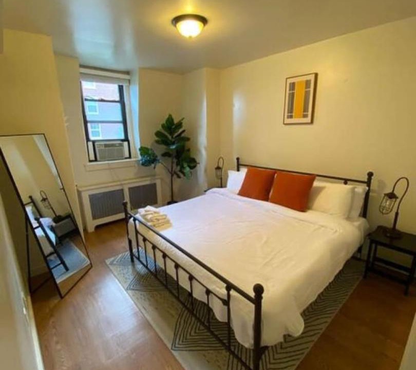 Photo of Bedroom in Fenway–Kenmore