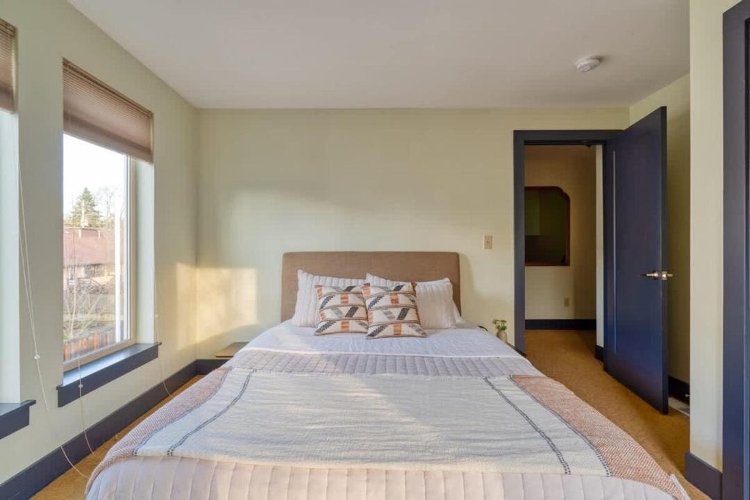 Photo of Bedroom in Belmont