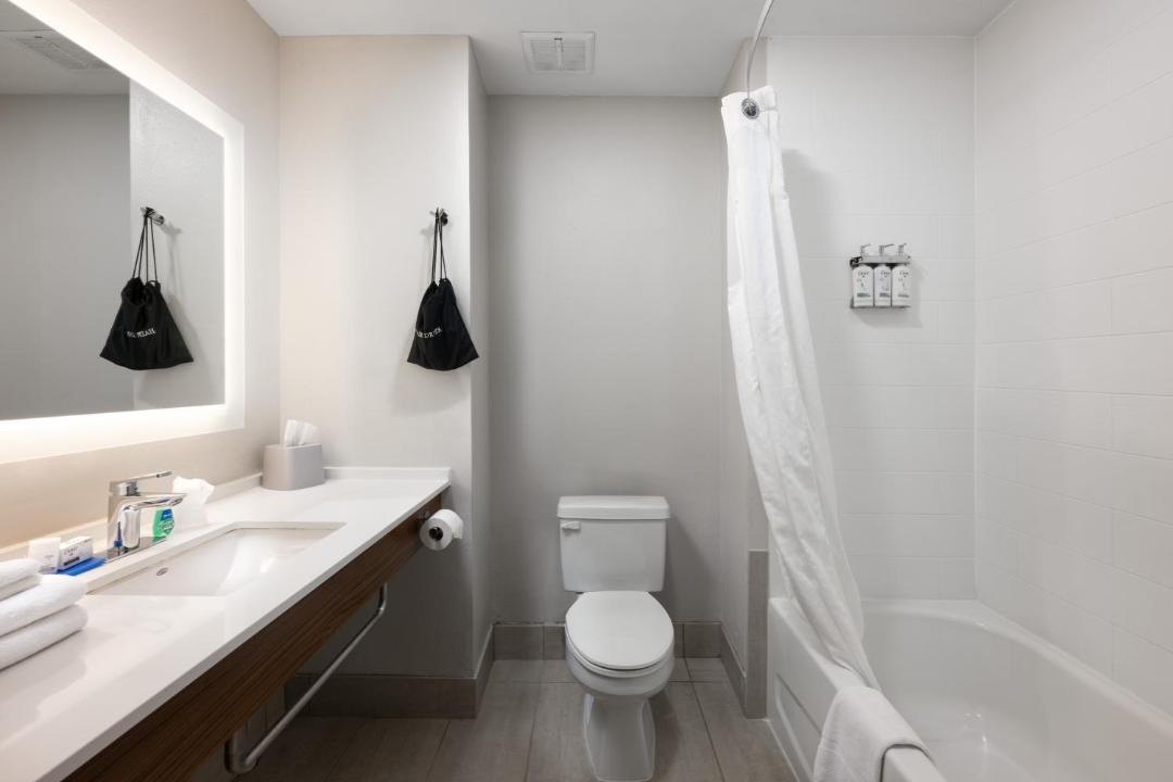 Photo of Bathroom in Lupton City