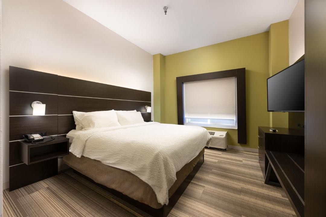 Photo of Bedroom in Lupton City