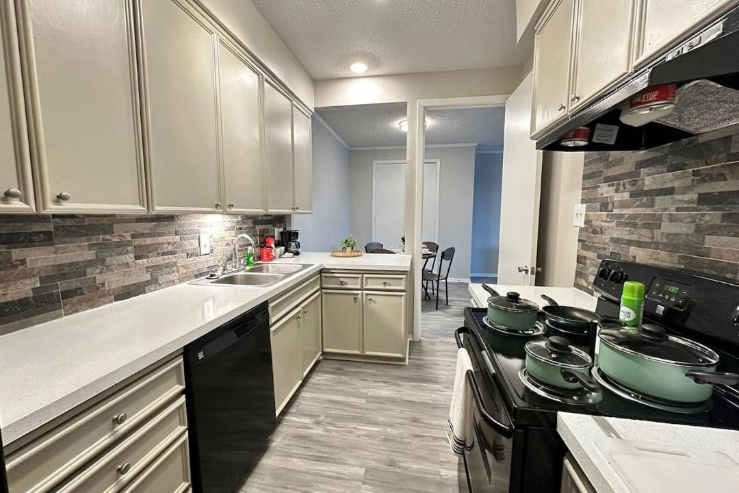 Photo of Kitchen in Nassau Bay