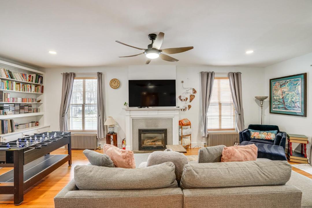 Photo of Livingroom in Pittsfield