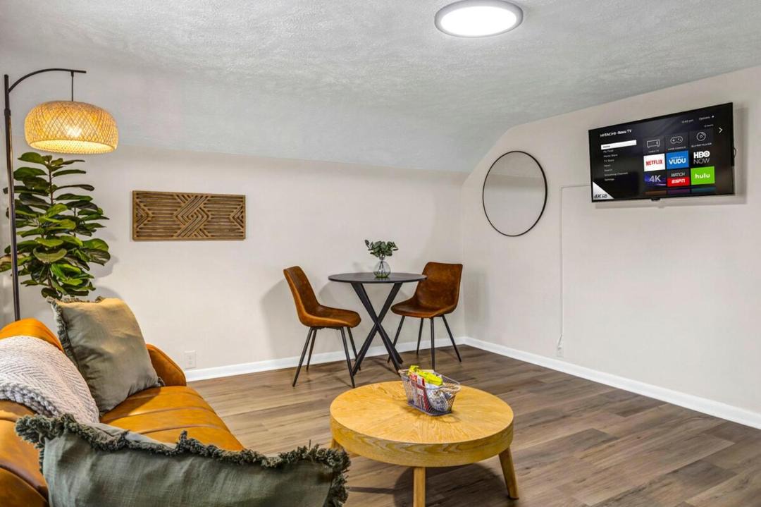 Photo of Livingroom in Berea
