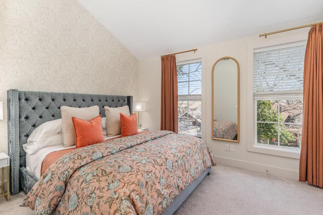 Photo of Bedroom in Historic Waverly