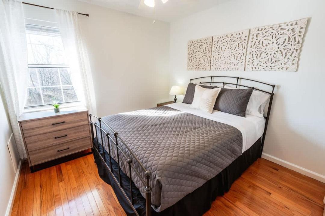 Photo of Bedroom in Barclay Drive