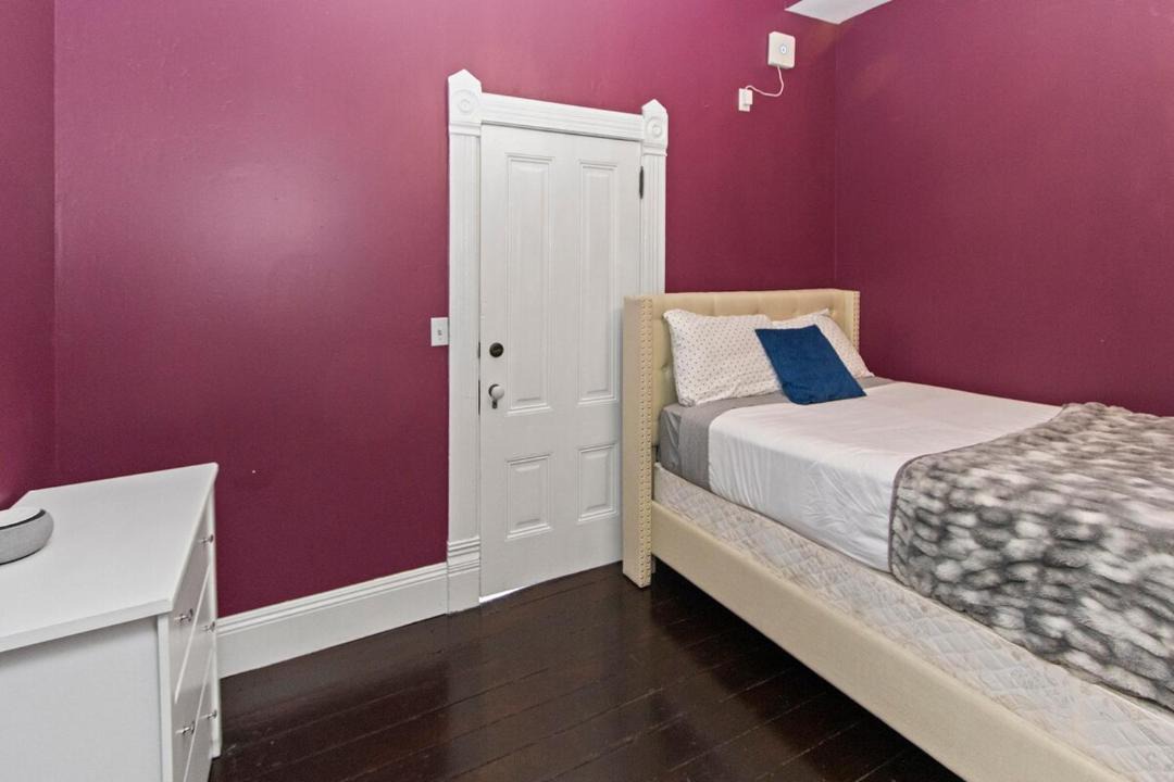 Photo of Bedroom in Little Italy