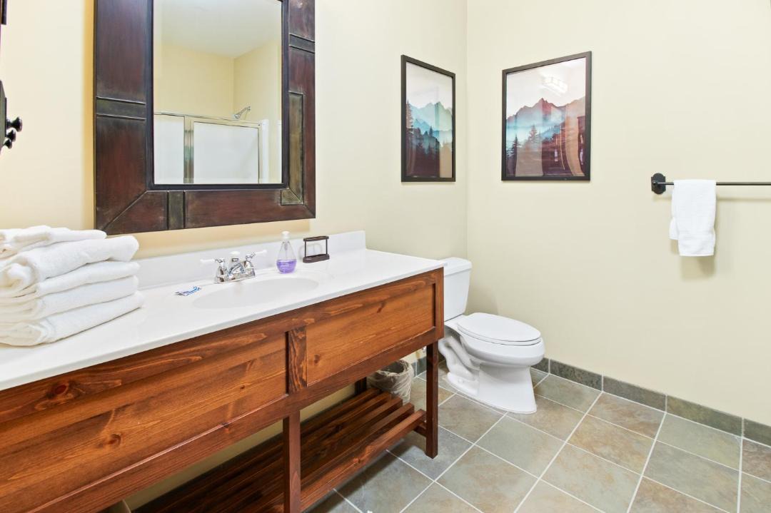 Photo of Bathroom in Snowshoe