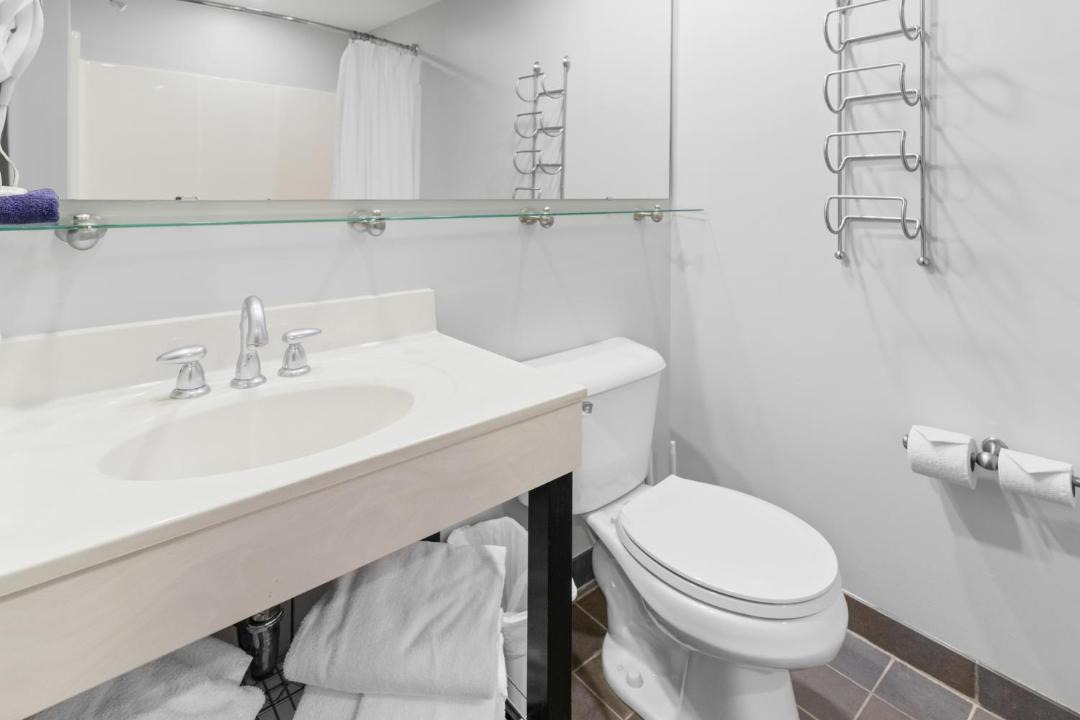 Photo of Bathroom in Snowshoe