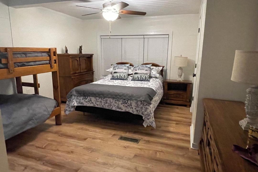 Photo of Bedroom in Scottsville