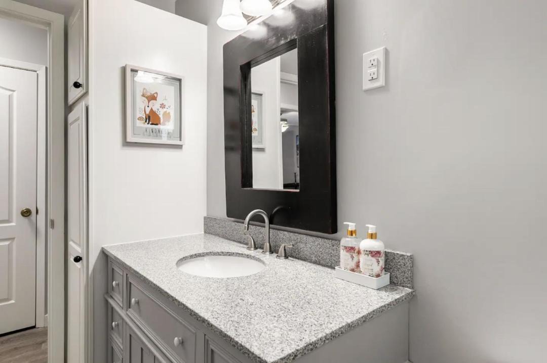 Photo of Bathroom in Sandy