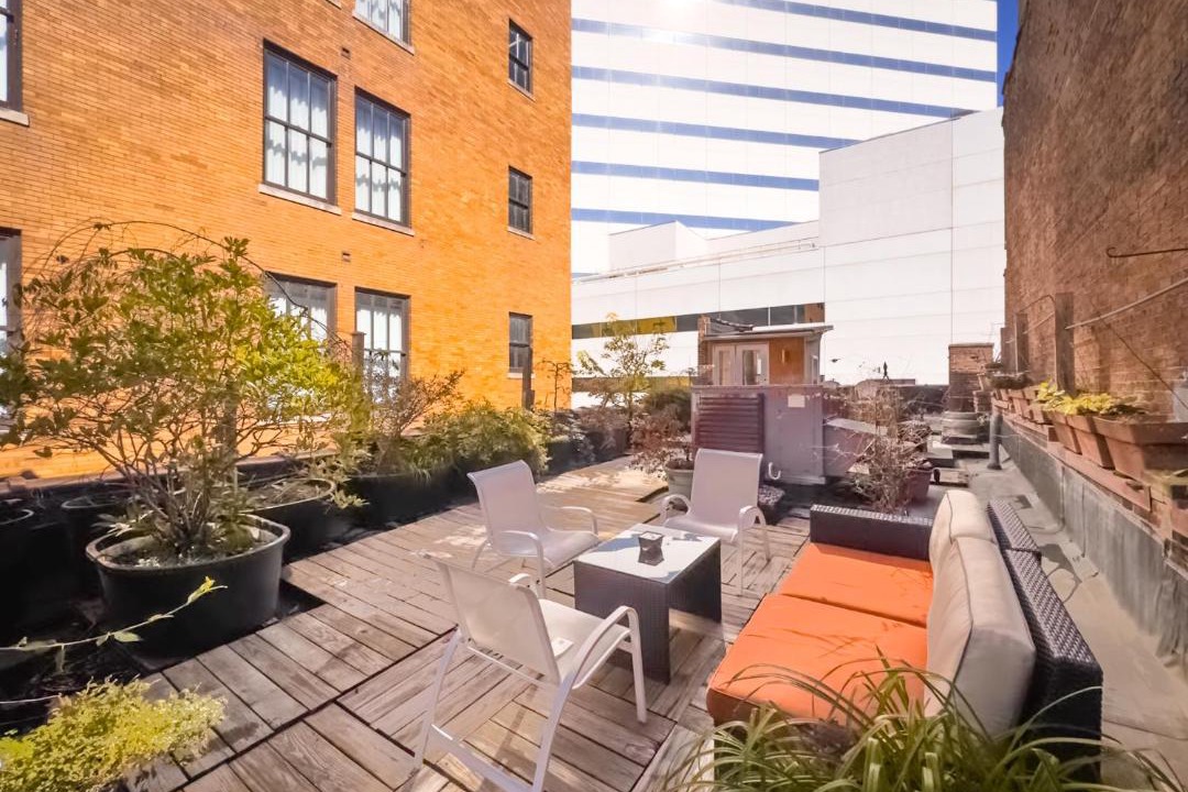Photo of Patio Balcony in Downtown Cincinnati