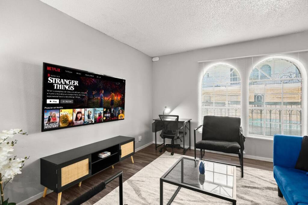 Photo of Livingroom in North University