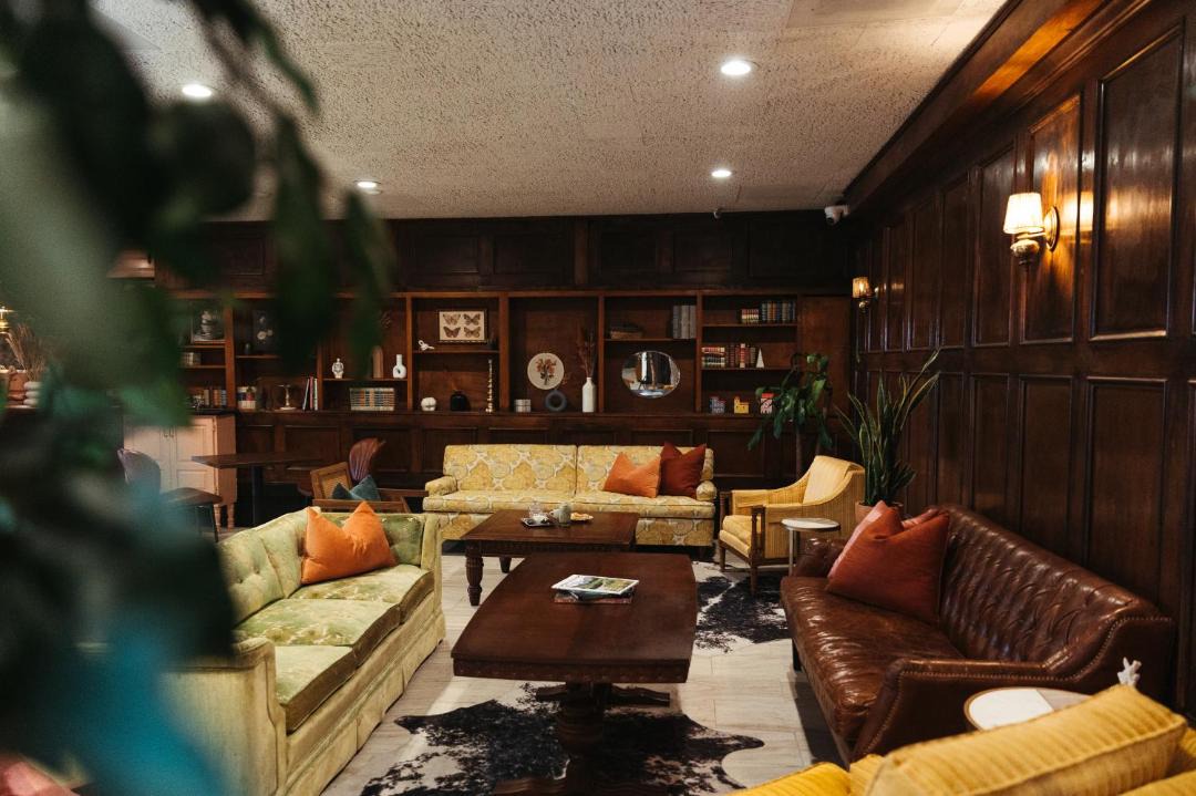 Photo of Livingroom in East Boulder
