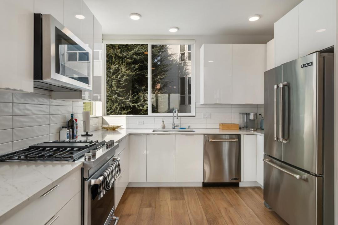 Photo of Kitchen in East Queen Anne