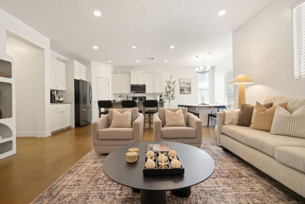 Photo of Livingroom in Apple Valley