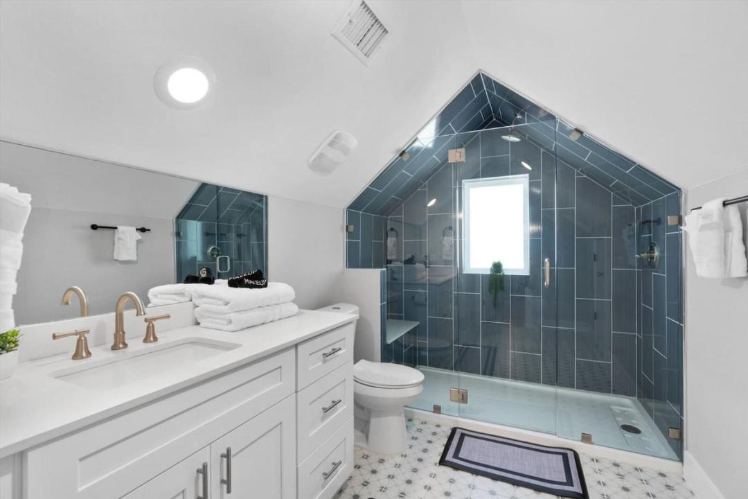 Photo of Bathroom in University Hills and Windsor Park