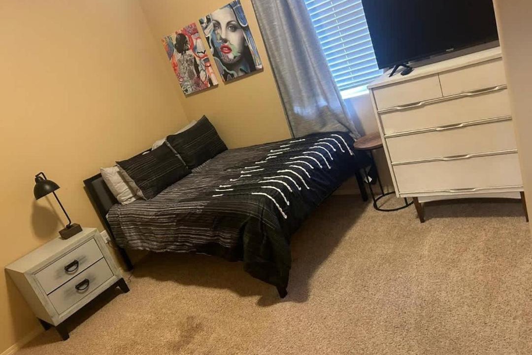 Photo of Bedroom in Alamogordo