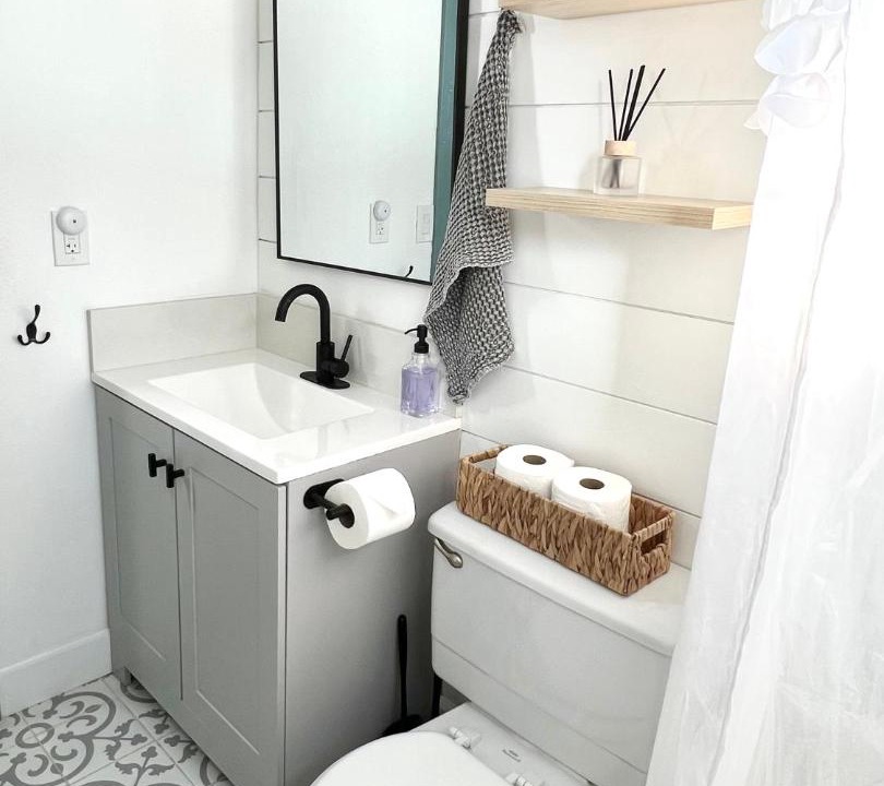 Photo of Bathroom in Running Springs