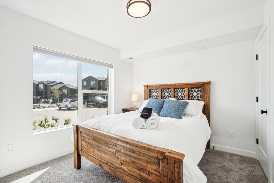 Photo of Bedroom in Mountain Green