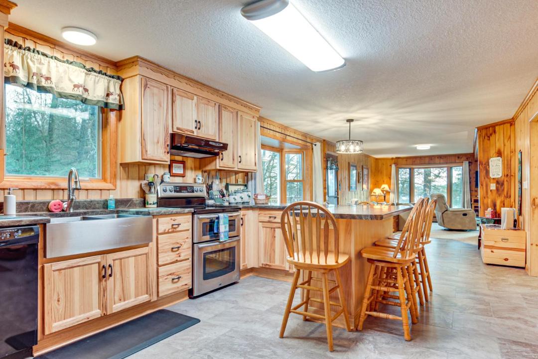 Photo of Kitchen in Arbor Vitae