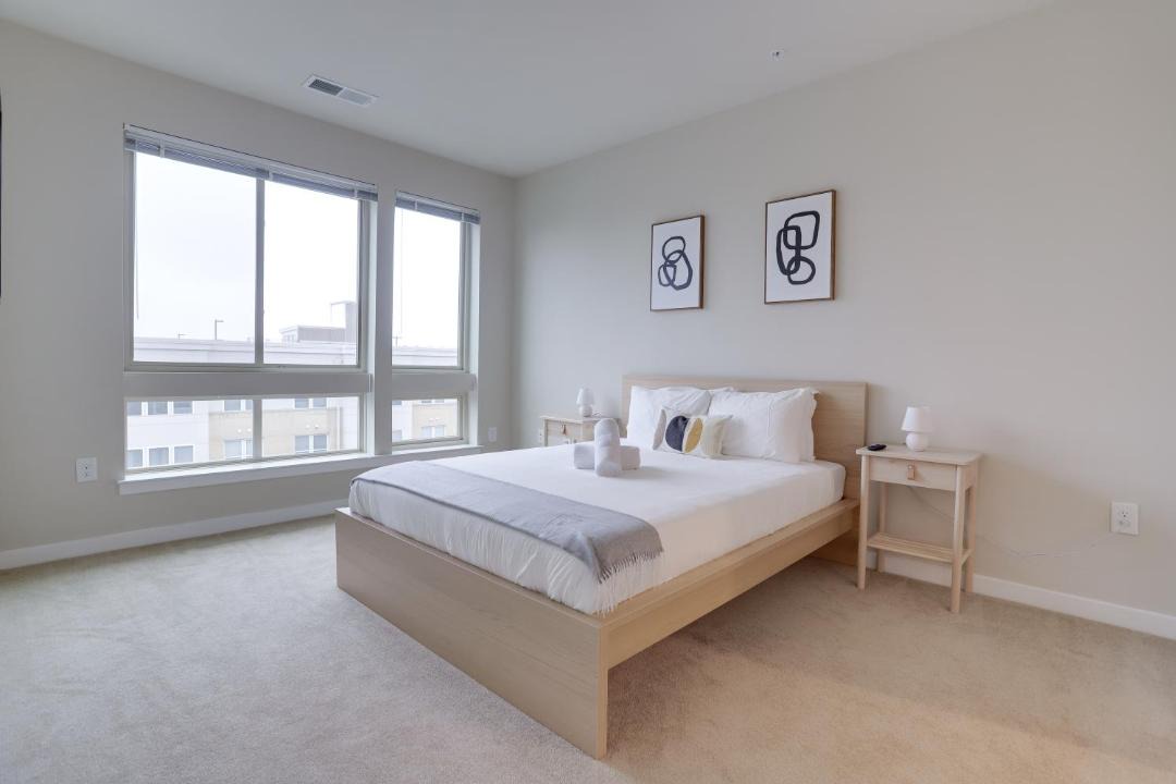 Photo of Bedroom in Jefferson Manor