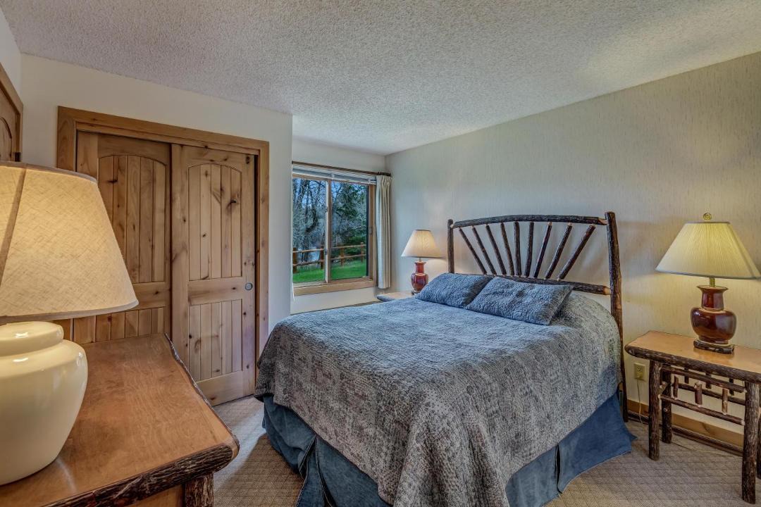 Photo of Bedroom in Clark