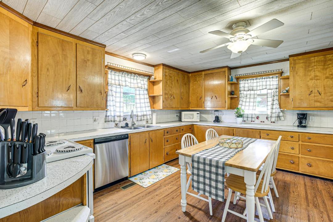 Photo of Kitchen in Davisville
