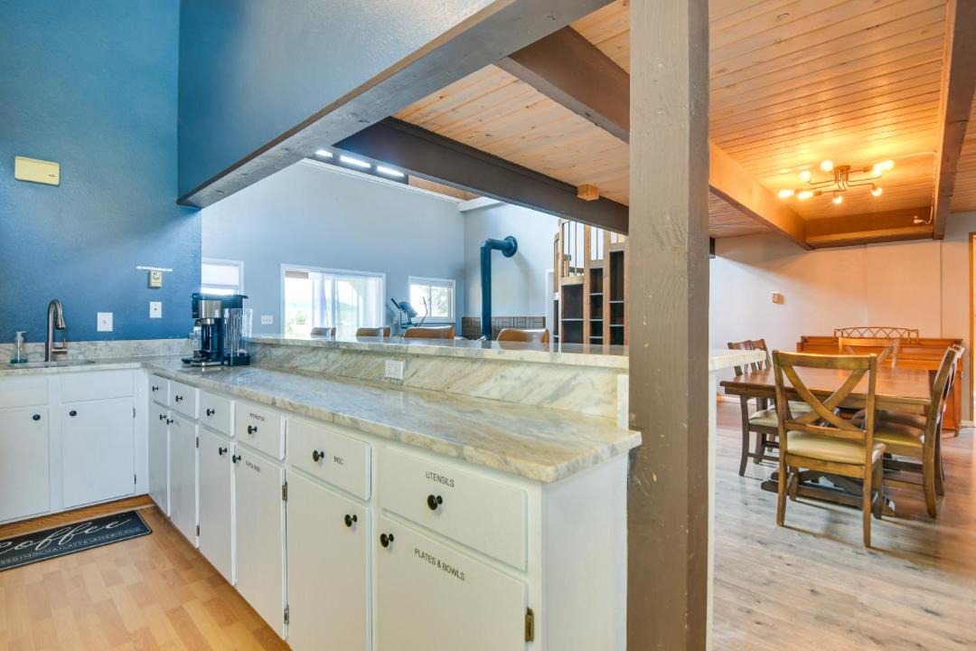 Photo of Kitchen in Evergreen Meadows