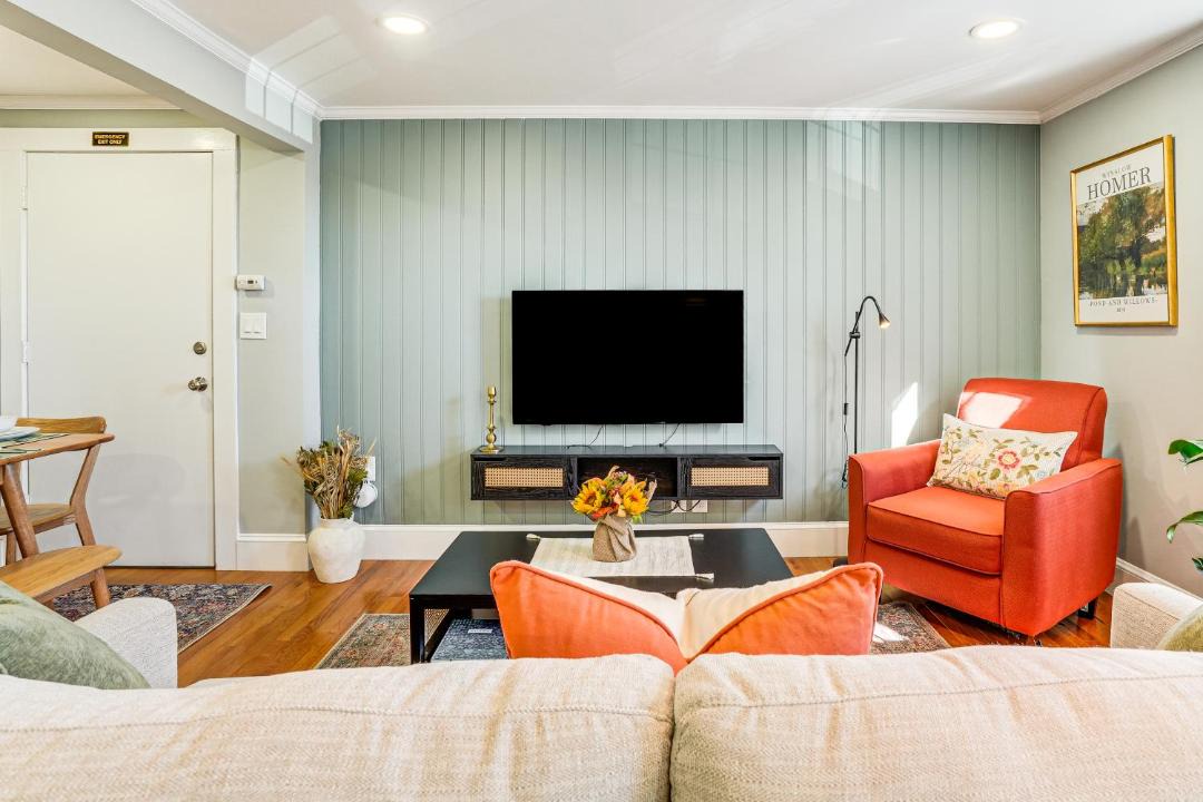 Photo of Others in Harbor View - Orient Heights