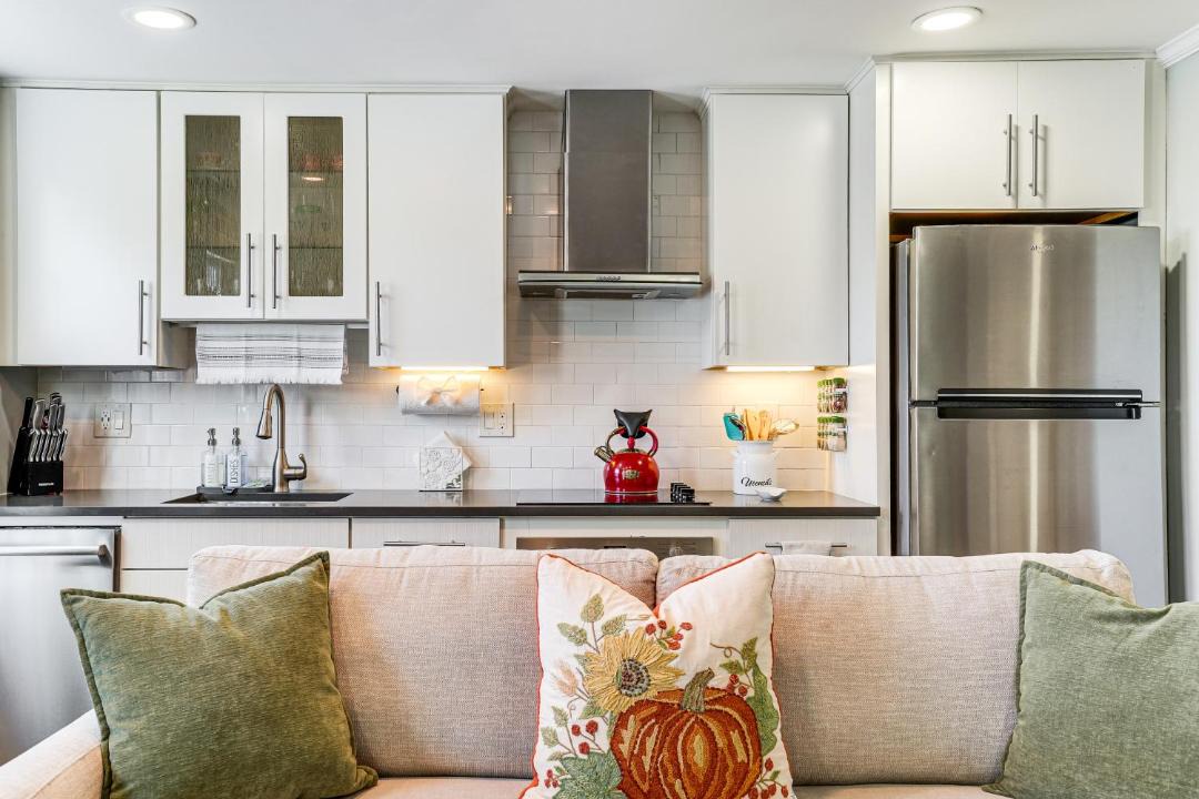 Photo of Kitchen in Harbor View - Orient Heights