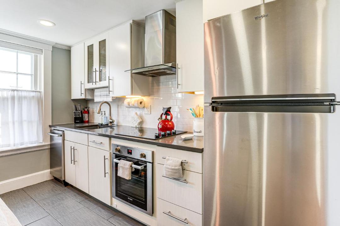 Photo of Kitchen in Harbor View - Orient Heights