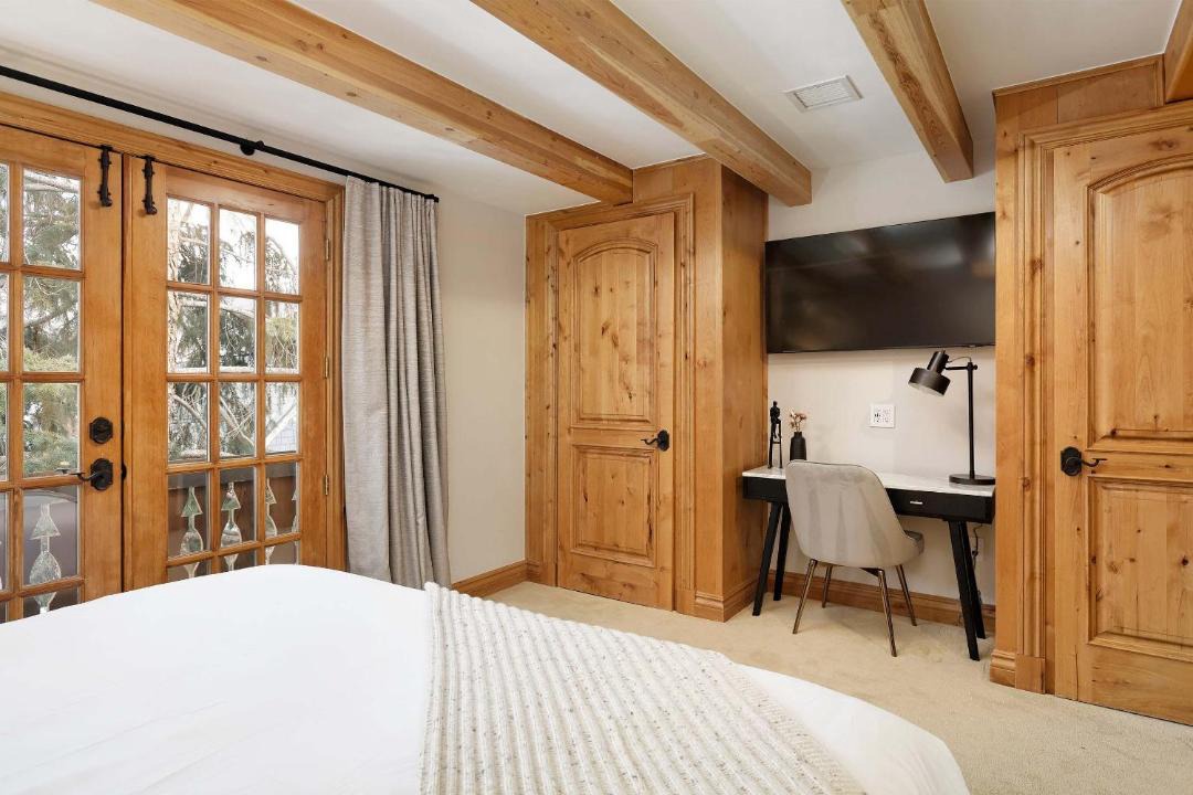 Photo of Bedroom in Downtown