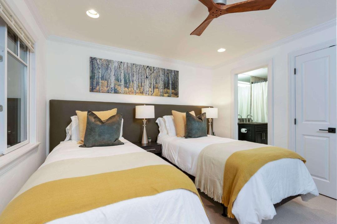 Photo of Bedroom in Aspen