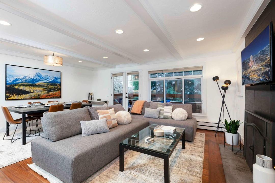 Photo of Livingroom in Aspen